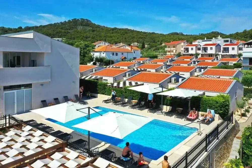 Apartment on Ugljan With Pool & Sandy Beach
