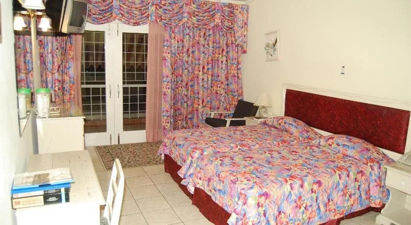 UWI Mona Visitors' Lodge and Conference Centre