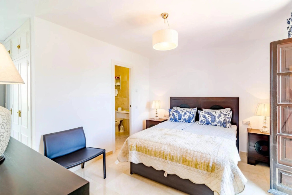 EN- Cozy Andalusian style townhouse in Marbella