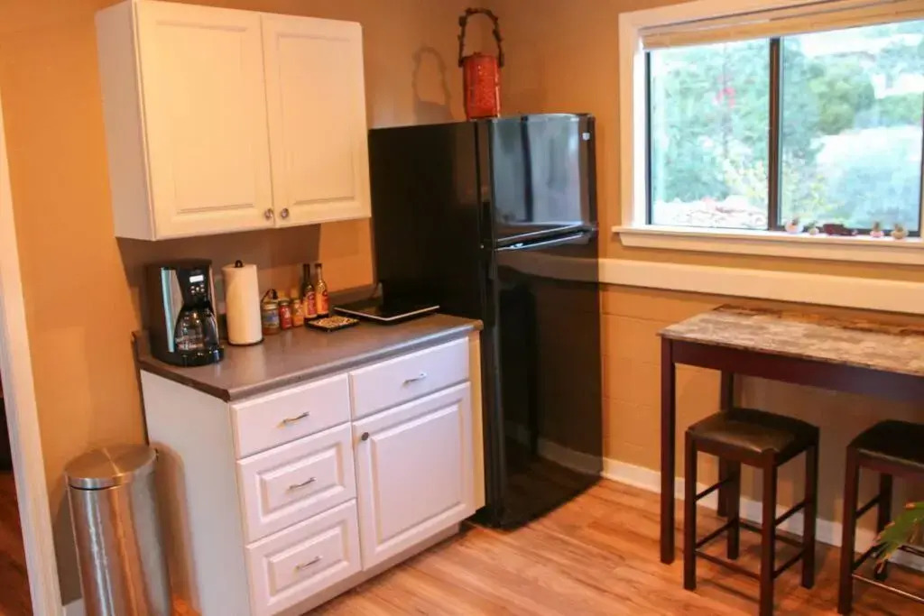 Stunning Red Rocks; W. Sedona, Walk to trls! 1 bd!
