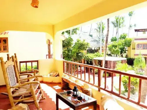 Beach Villas & Apartments Larimar
