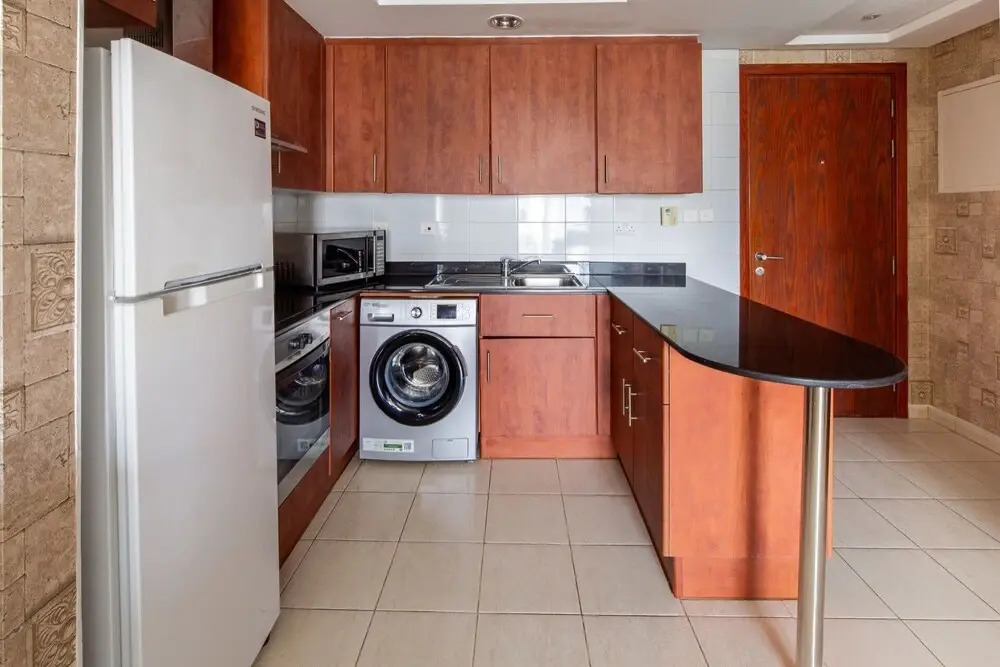 Fashionable 1BR in the Trendy Jlt! Sleeps 4!