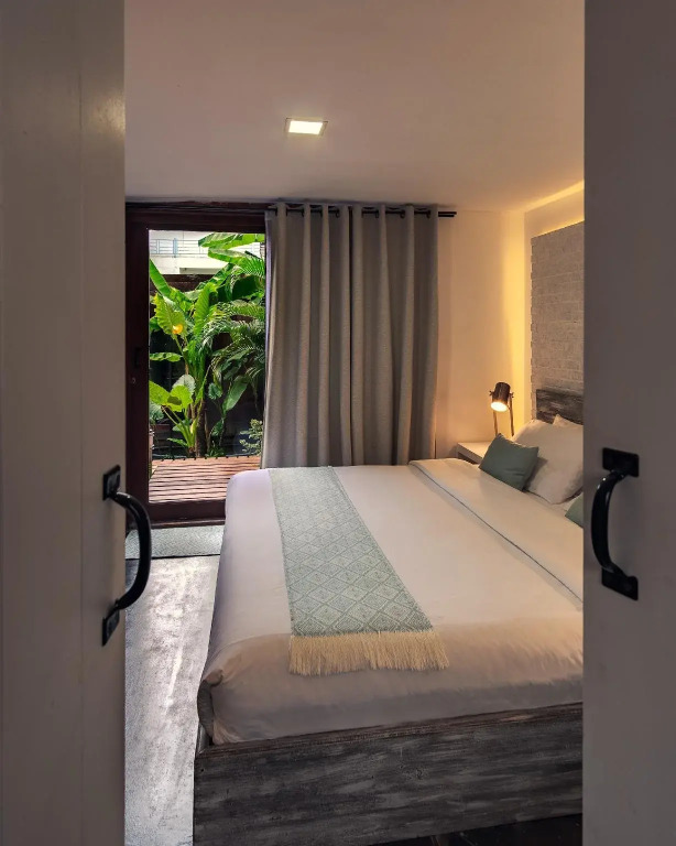 THE BOX - Lipe Resort