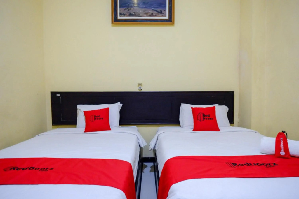RedDoorz near Citraland Waterpark Kendari