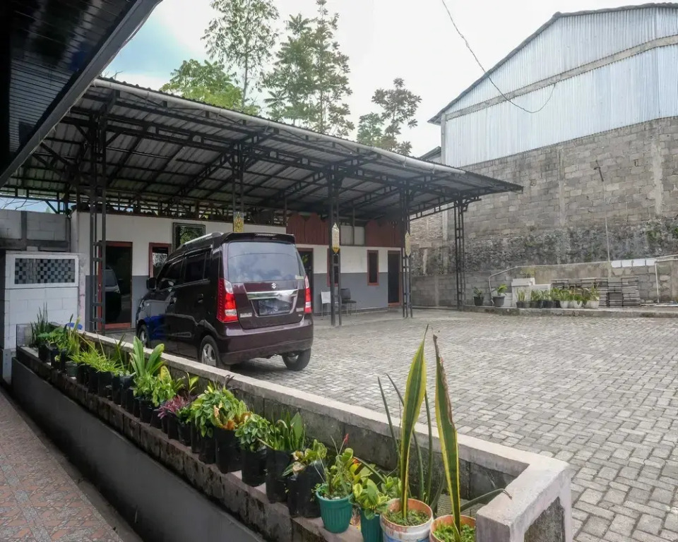 RedDoorz Syariah @ Jalan Dieng Wonosobo 2
