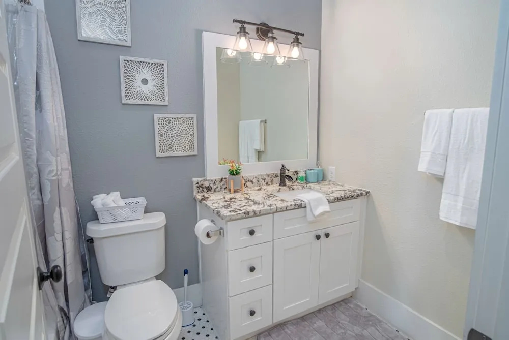 Incredible New 3br/2ba Near Downtown
