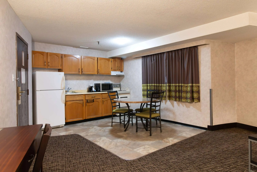 Super 8 by Wyndham Prince George
