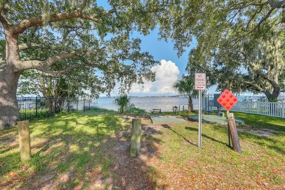 Walk to Ocean: Home in Panama City Beach!