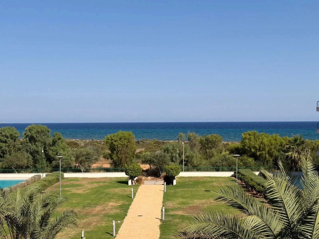 Апартаменты Cozy Studio in Beachfront Resort & SPA