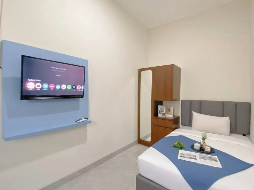 Cozy Living Studio (No Kitchen) At Celebrity Mansion