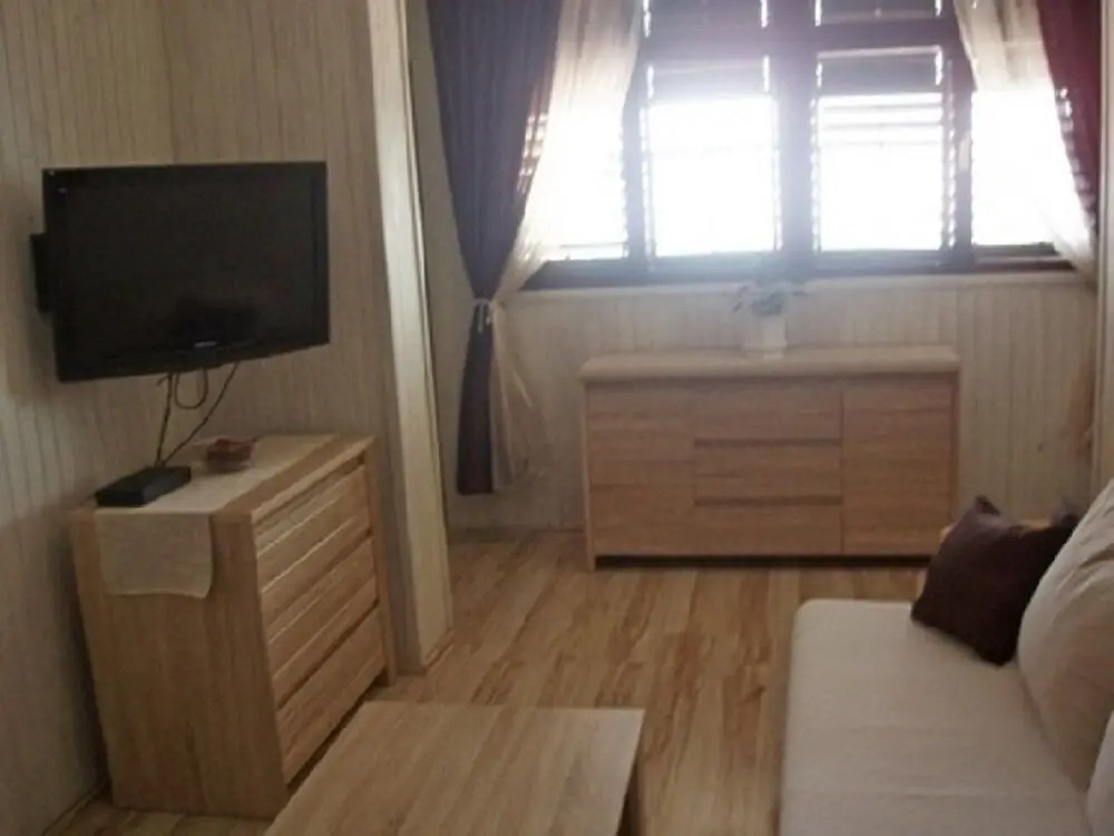 Apartments Tiho
