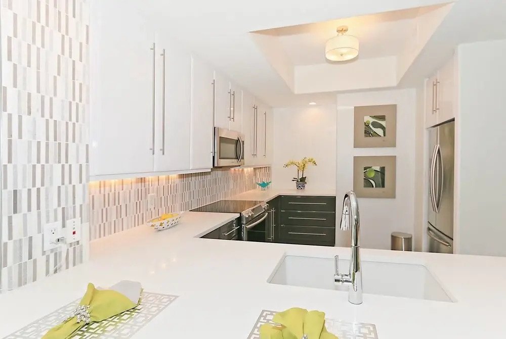 The Art of Modern  Living - Oversized Condo Apartment 3 BestStayz.1