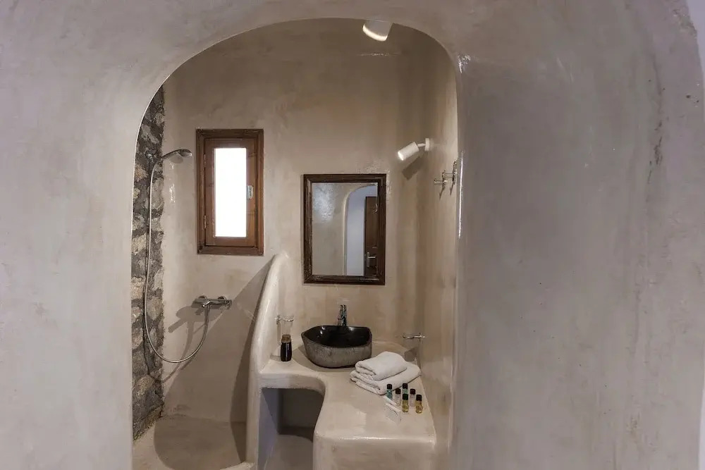 One bdr Apartment for 4-sea View-hot Tub-parking