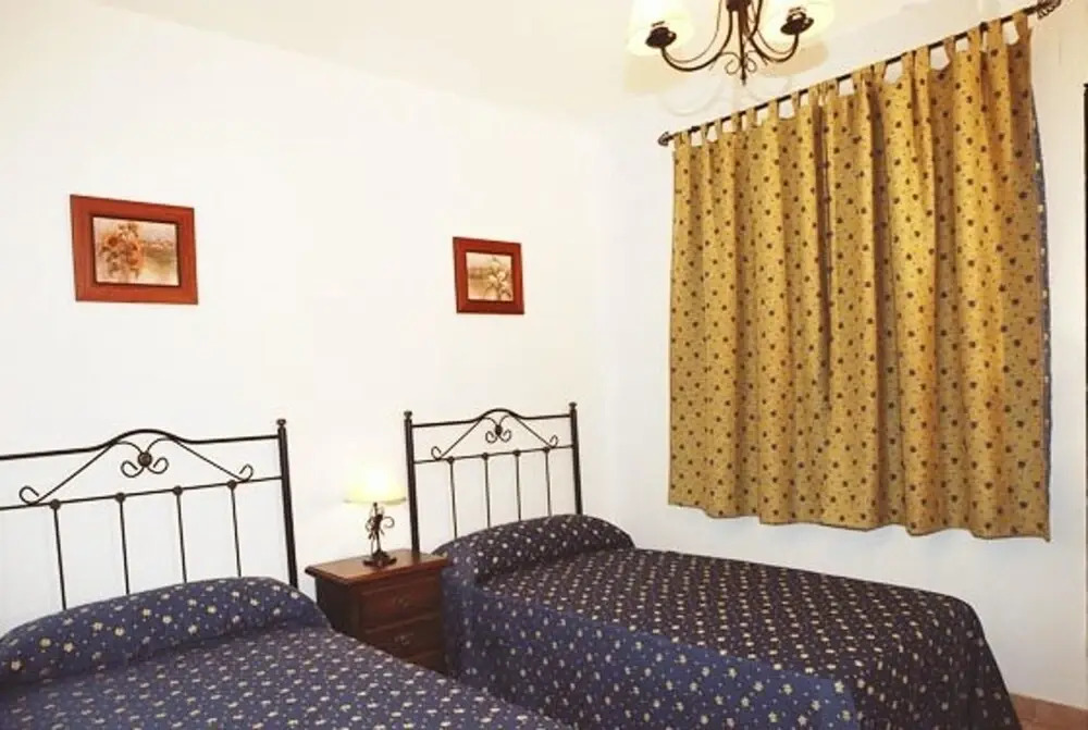 House With 5 Bedrooms in Carcabuey, With Wonderful Mountain View, Priv