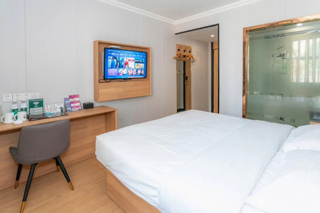 GreenTree Inn KunShan Lujia Town Furong Road Express Hotel