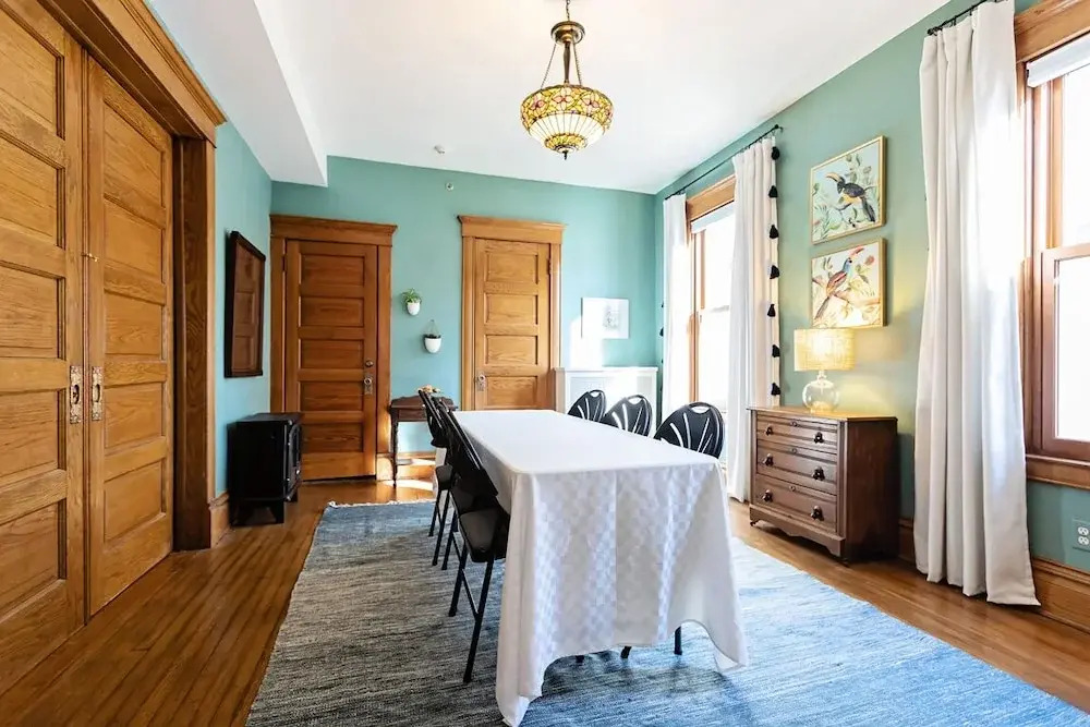 Harrison House Bed & Breakfast