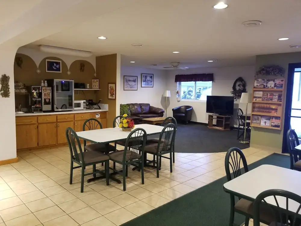 AmeriVu Inn And Suites
