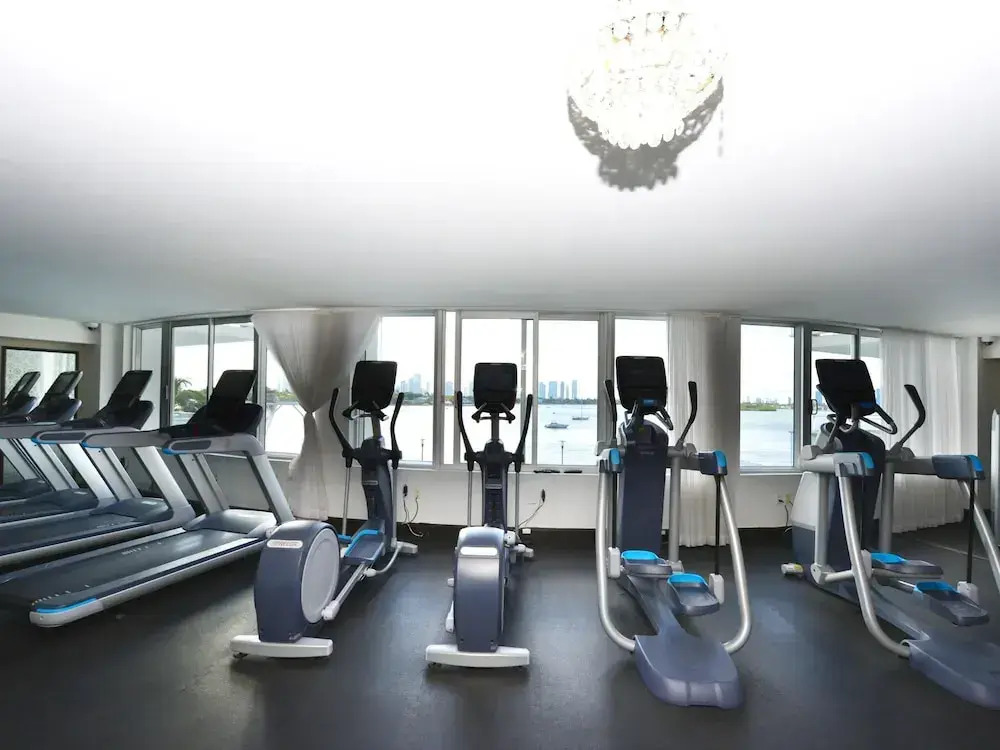 5 Condo Hotel South Beach 2 Queen and 1 King 521