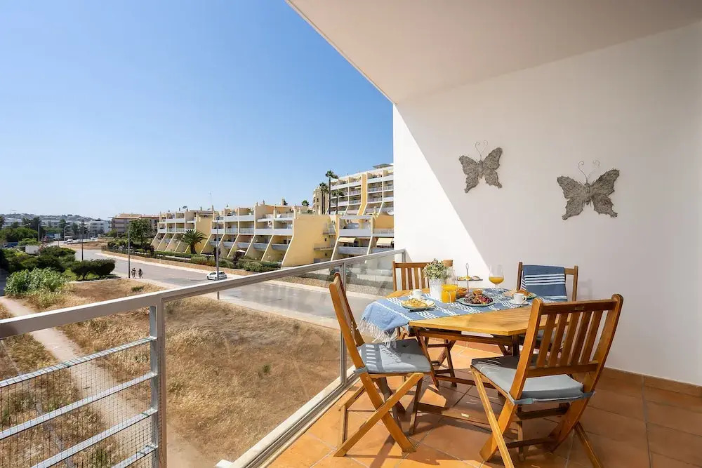 Lagos SUN & Beach Apartment by Homing