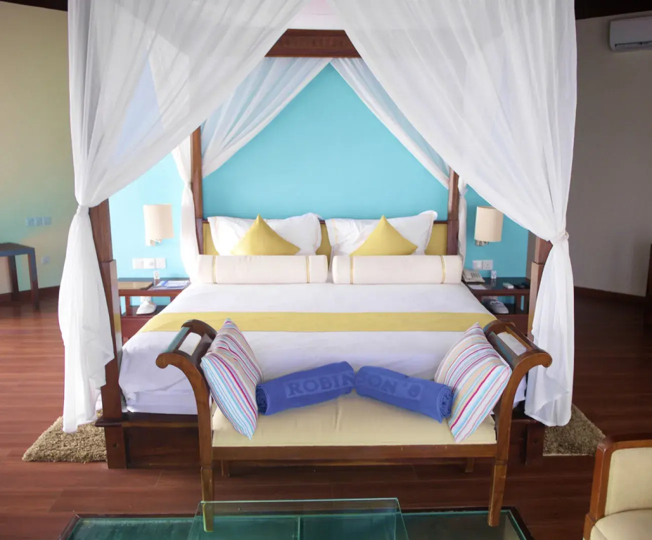 ROBINSON MALDIVES