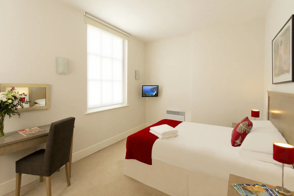SACO Cardiff – Cathedral Road