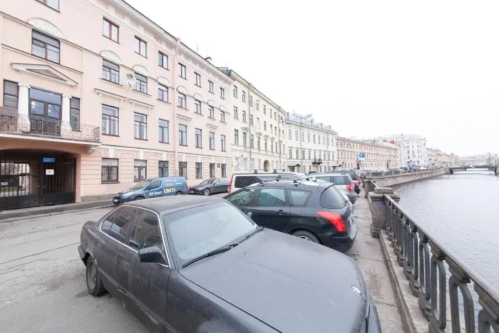 A-RENT On Naberezhnaya Griboedova