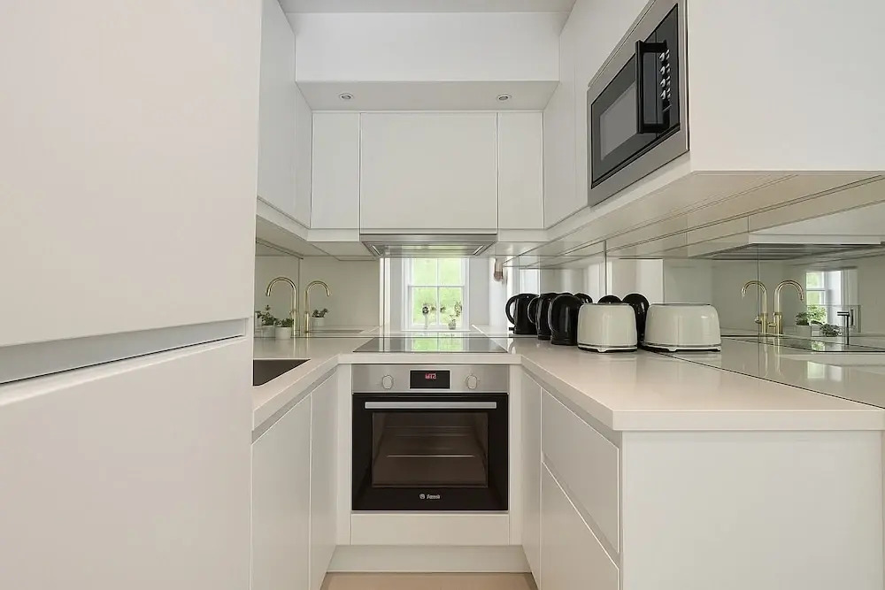 1 Bed Flat near Westfield
