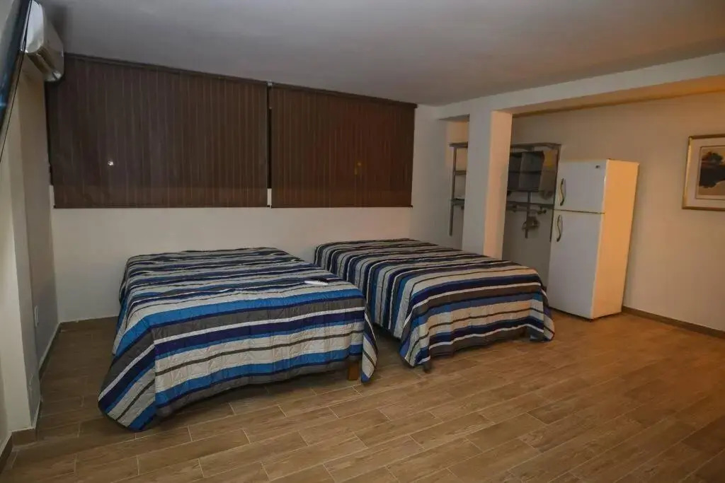 habitacion , tipo hotel 4 personas aire acond,, independiente, nuevo TV smart 60 pulgadas