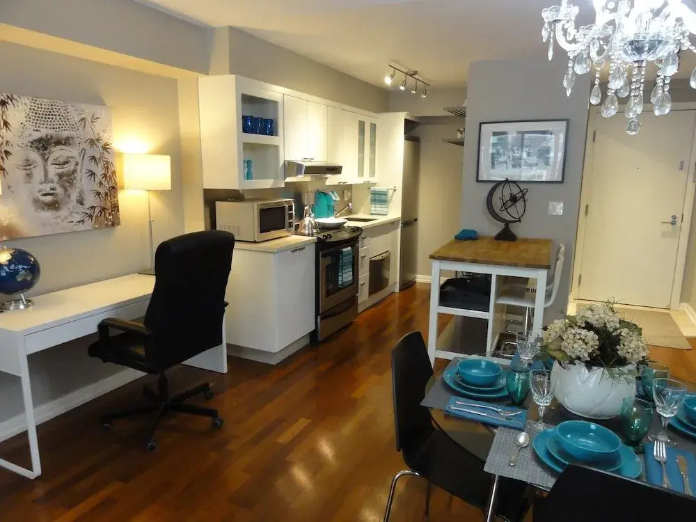Beautifully Decorated 1BR Unit