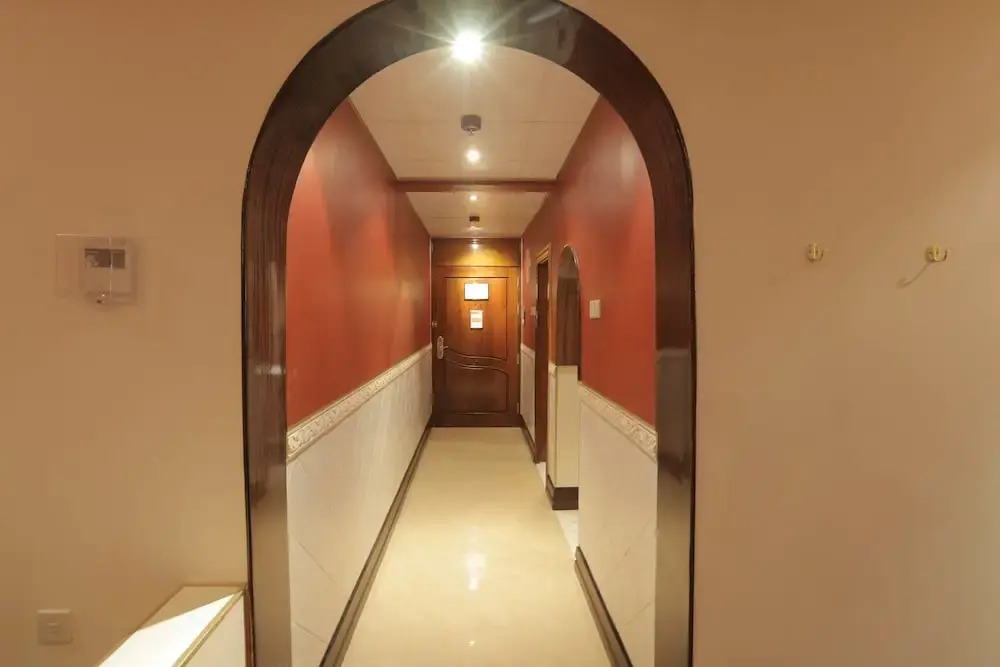 Mansour Grand Hotel