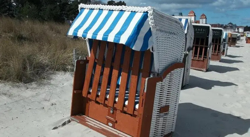 strandnahe FeWo mit 2 Schlafzimmern und Balkon, Residenz Prorer Wiek, Binz