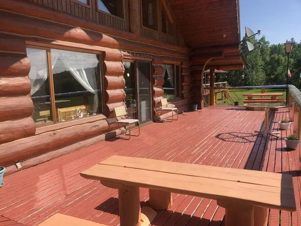 Cariboo Log Guest House