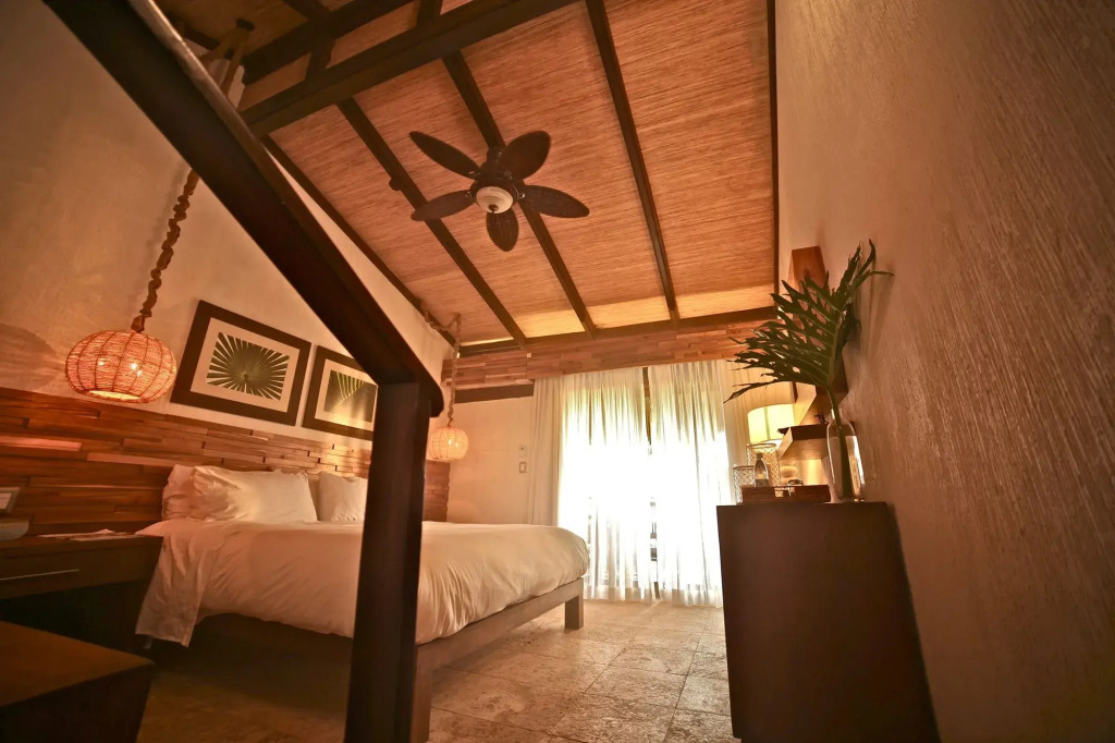 Casa Bonita Tropical Lodge