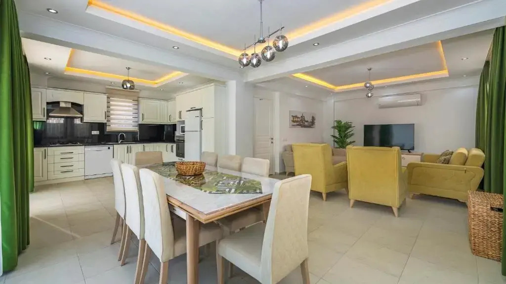 Hisar 1 - 4 Bedroom Holiday Villa in Hisarönü