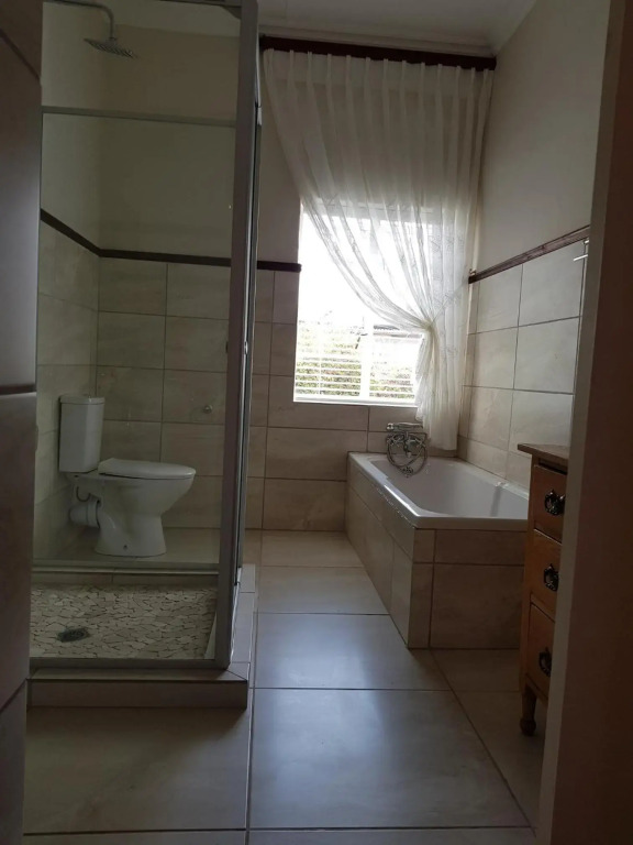 Uniondale Manor Guesthouse