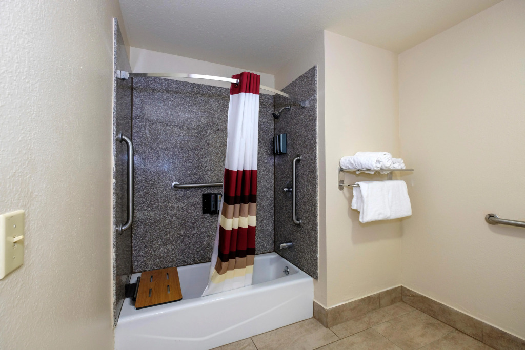 Red Roof Inn PLUS+ Hammond