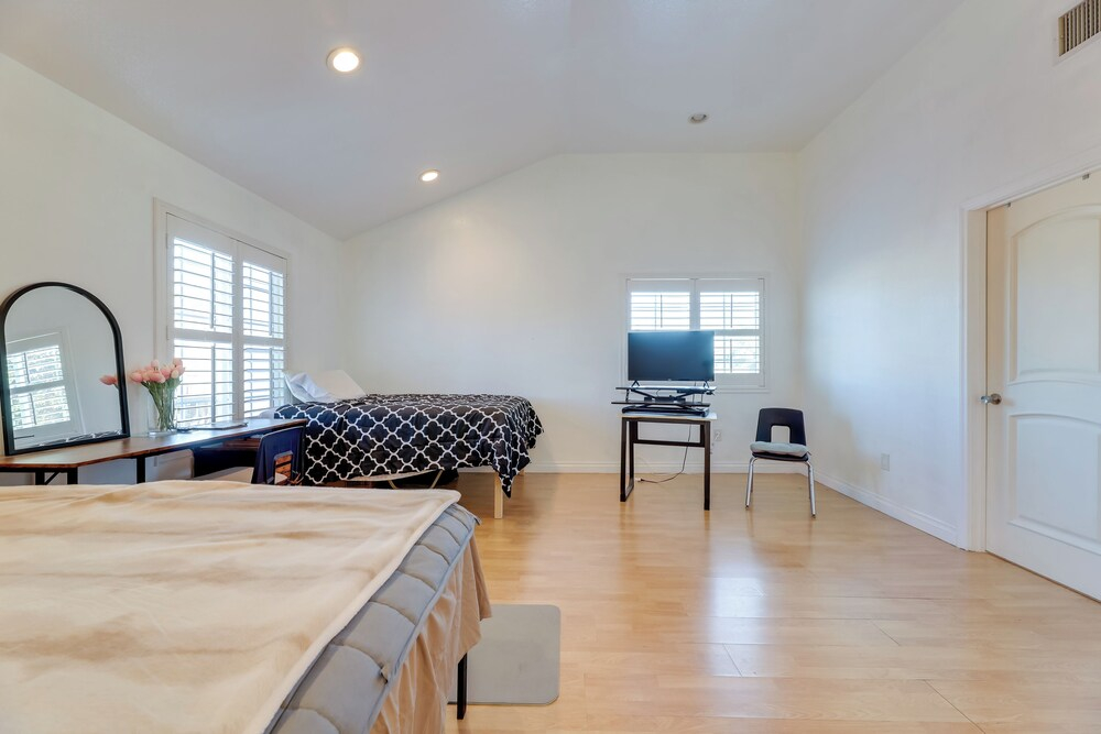 Great Location & Free Extras! Bellflower Stay