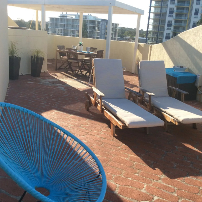 La Promenade Absolute Waterfront Apartments