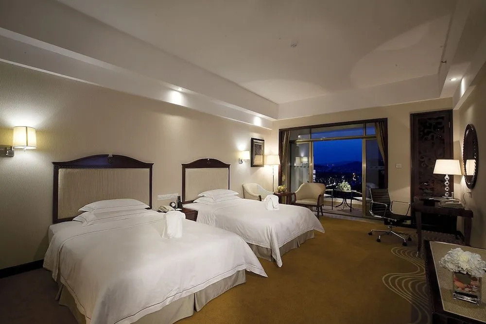Phoenix Hotel Shaoguan