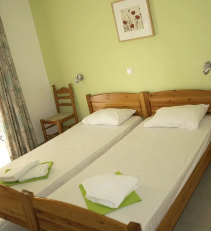 Nikolaki Rooms