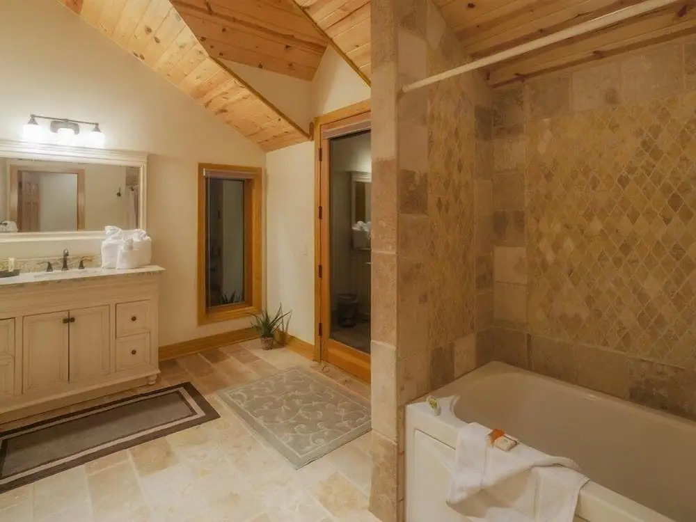 Ruby Ranch 6 Bedroom Holiday home by Key to the Rockies
