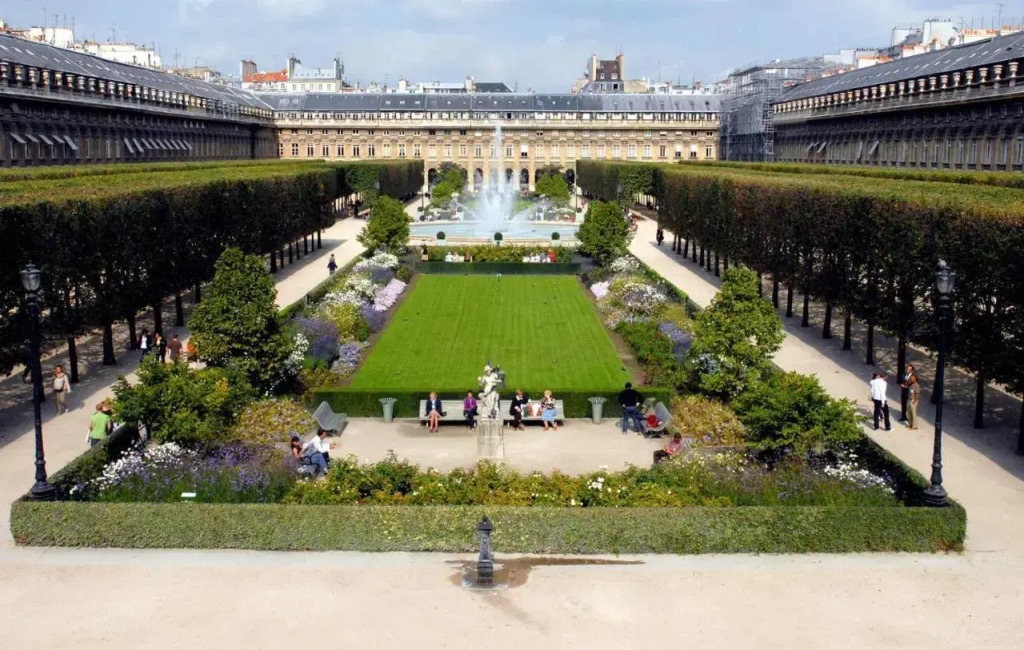 Superbe T3 Terrasse Coeur de Paris Historique