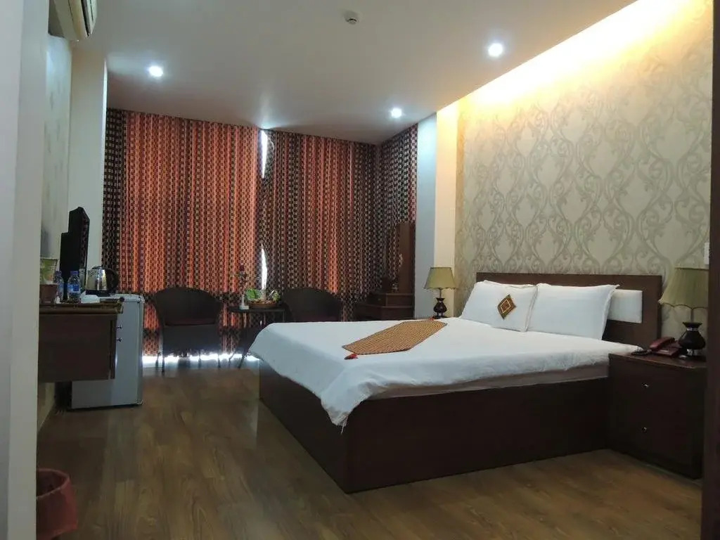 Louis Hotel - Bui Vien Walking Street