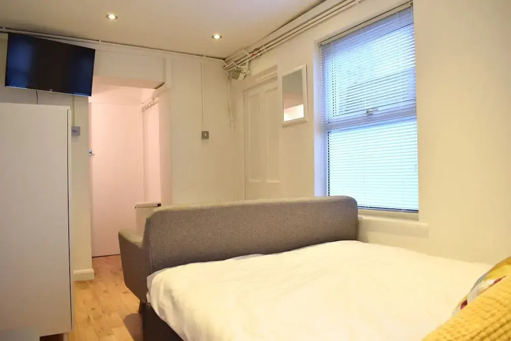 Studio Apartment in Kensal Green