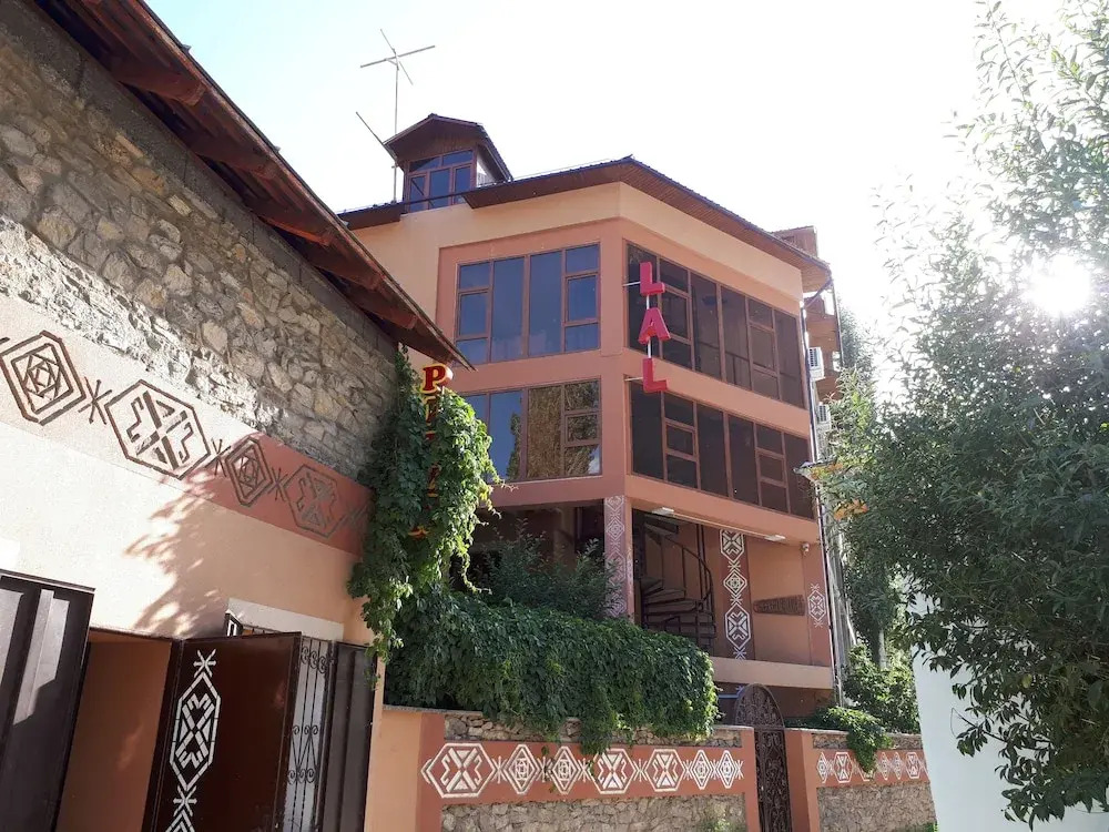 LAL Hotel
