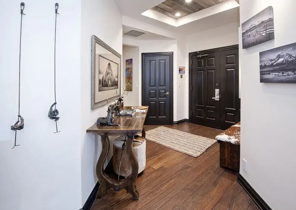 26 Avondale Lane. 3 Bedroom Condo by RedAwning