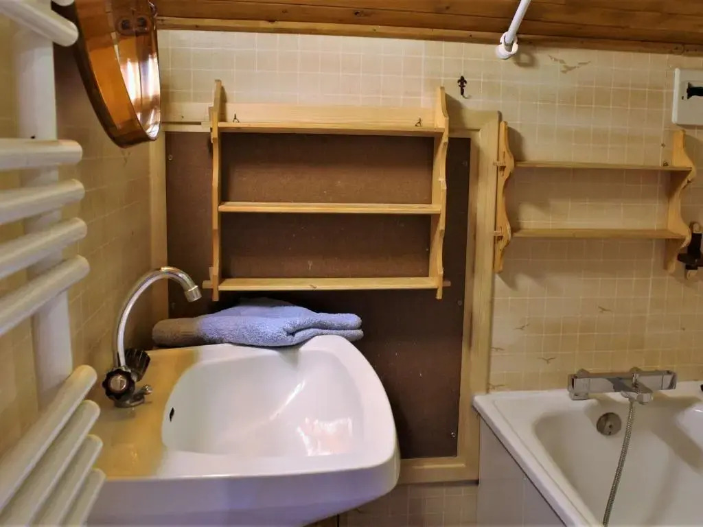 Appartement Risoul, 1 pièce, 4 personnes - FR-1-330-131