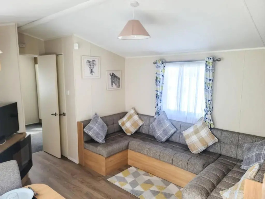 Dog Friendly 8 Berth Static Caravan Newquay