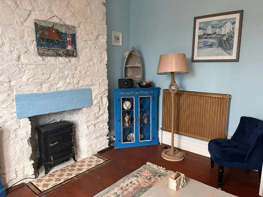 Harbour View Ground Floor Flat with Private Parking, only 5 Mins walk to harbour