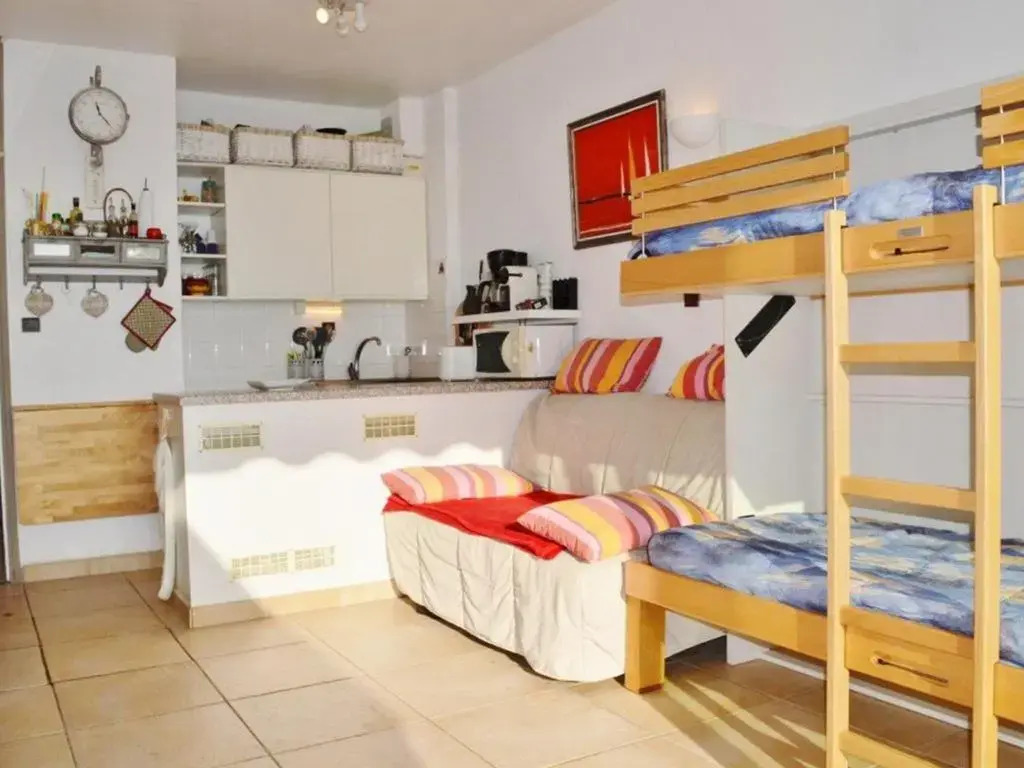 Appartement Le Lavandou, 1 pièce, 4 personnes - FR-1-251-306